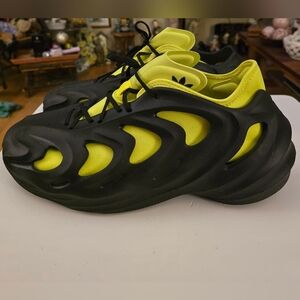 *Men's Adidas AdiFOM Q Black Yellow (IE7385) Size 12 Mens